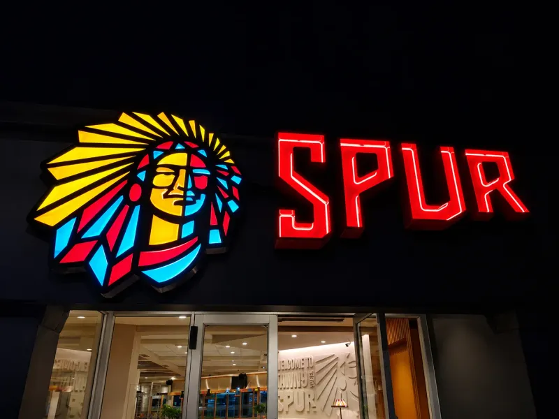 Spur Steak Ranches illuminated sign and 3D fabricated sign manufactured and installed by Sign Image — project photo 17